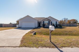 100 Harmony Way, Richlands, NC 28574