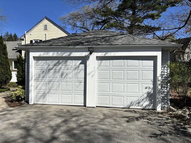 346 Lexington St B, Newton, MA 02466