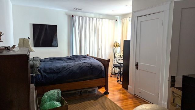 346 Lexington St B, Newton, MA 02466