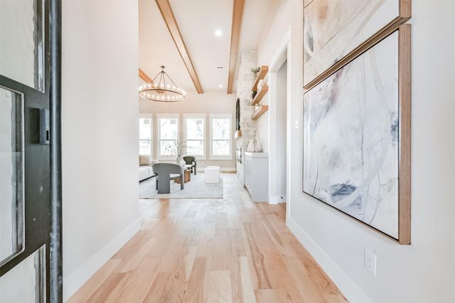 250 Pony Trail, Angleton, TX 77515