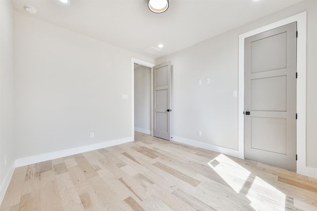 250 Pony Trail, Angleton, TX 77515