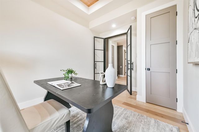 250 Pony Trail, Angleton, TX 77515