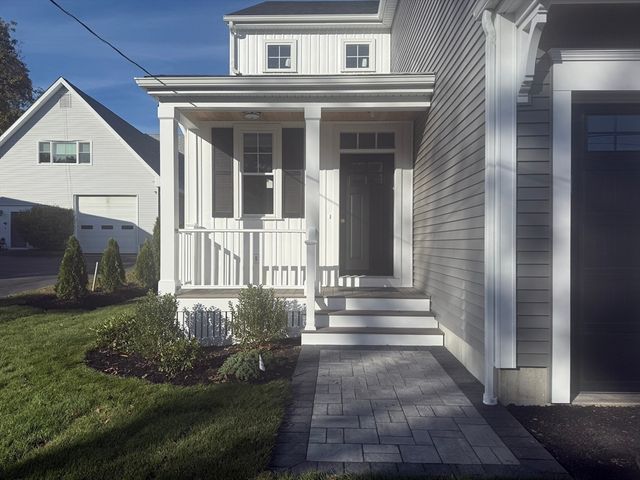 293 Bacon St A, Natick, MA 01760