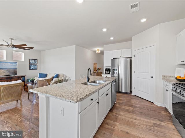 30698 WATERFRONT DR, Millsboro, DE 19966