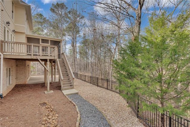 165 Highland Oaks Court, Alpharetta, GA 30004