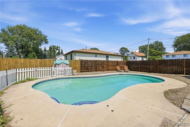 16 Vita Avenue, Cheektowaga, NY 14227