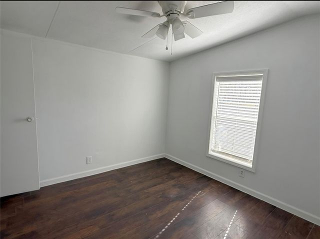 11224 Creek Meadow Dr, Willis, TX 77378