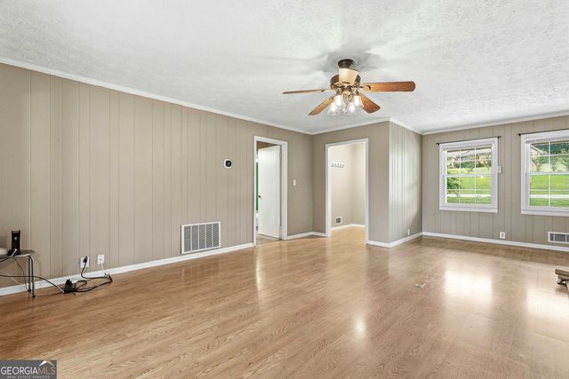 19 Colonial Drive, Newnan, GA 30263