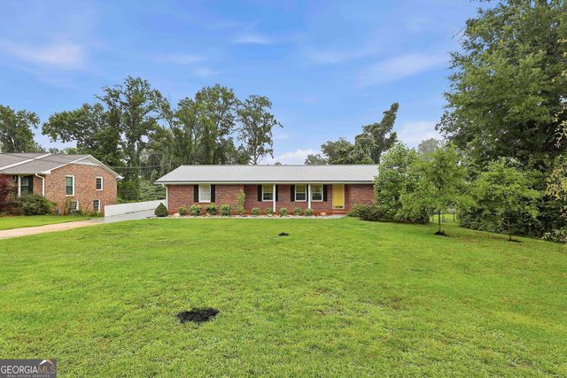 19 Colonial Drive, Newnan, GA 30263