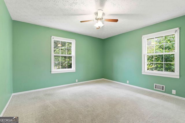 19 Colonial Drive, Newnan, GA 30263