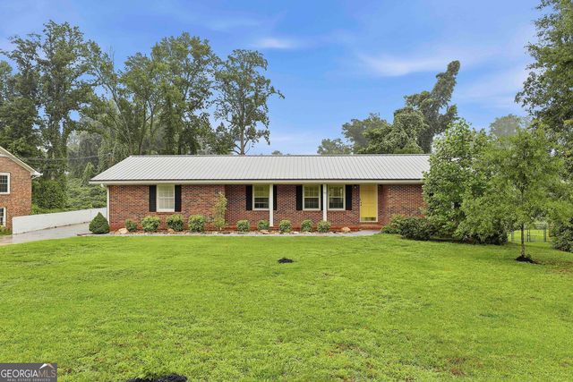 19 Colonial Drive, Newnan, GA 30263