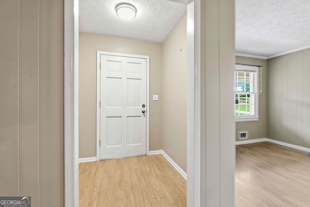 19 Colonial Drive, Newnan, GA 30263