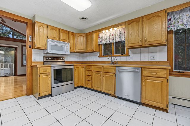 1066 Main St, Haverhill, MA 01830