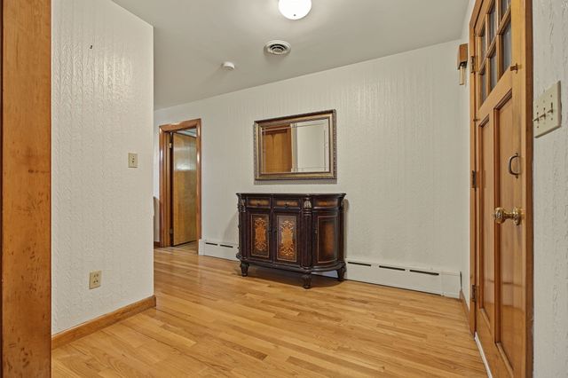 1066 Main St, Haverhill, MA 01830