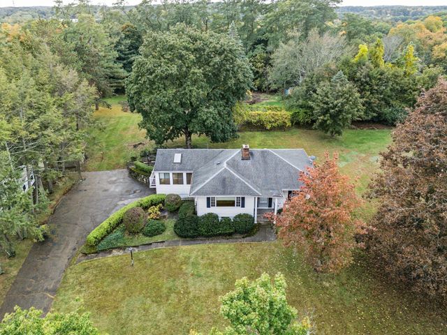 1066 Main St, Haverhill, MA 01830