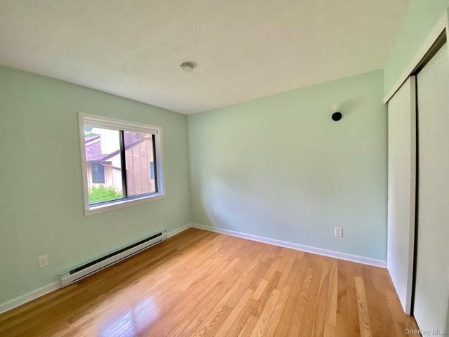 59 HUDSON HEIGHTS Drive, Poughkeepsie, NY 12601