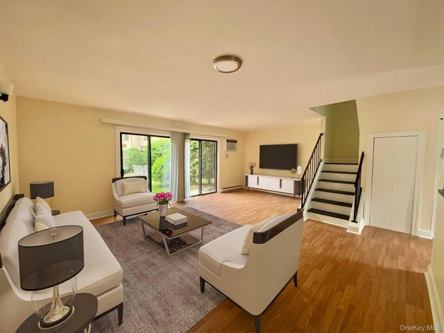 59 HUDSON HEIGHTS Drive, Poughkeepsie, NY 12601