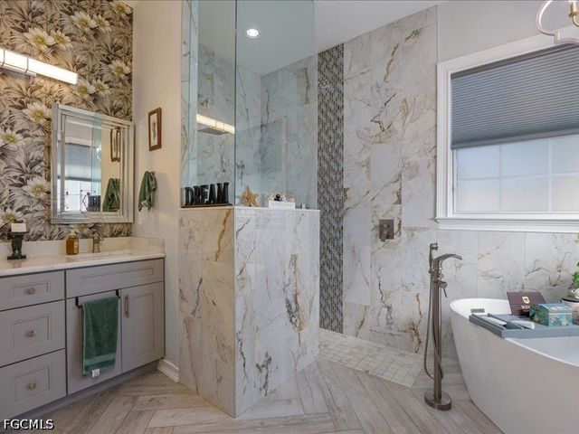 17100 Wrigley CIR, Fort Myers, FL 33908