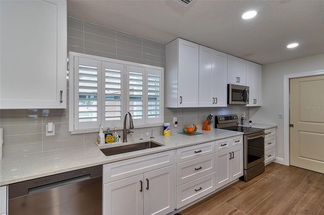 4331 HARBOR HILLS DRIVE, Largo, FL 33770