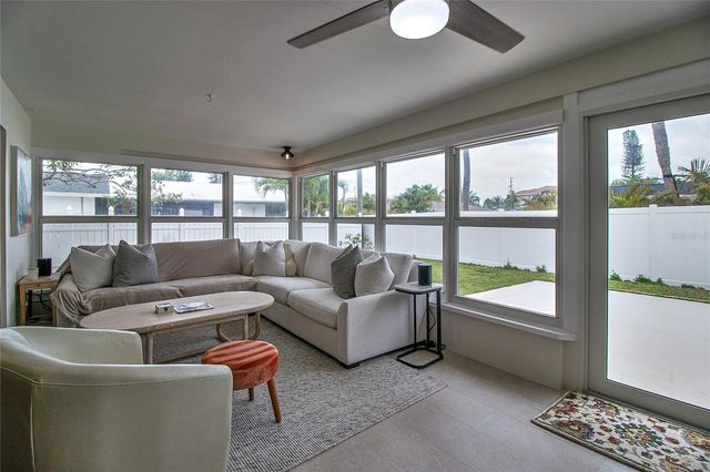 4331 HARBOR HILLS DRIVE, Largo, FL 33770