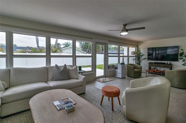 4331 HARBOR HILLS DRIVE, Largo, FL 33770