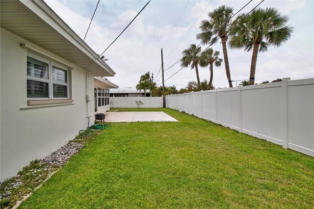 4331 HARBOR HILLS DRIVE, Largo, FL 33770