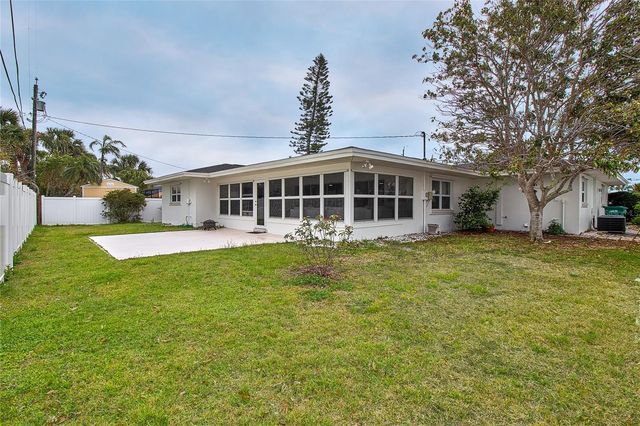 4331 HARBOR HILLS DRIVE, Largo, FL 33770