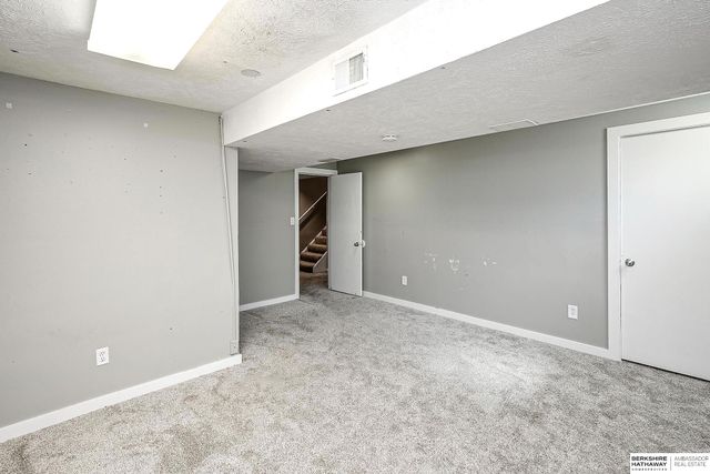 2616 Edwards Street, Bellevue, NE 68005