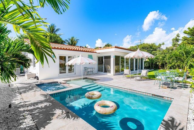 11 Hersey Drive, Ocean Ridge, FL 33435