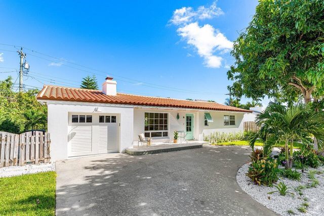 11 Hersey Drive, Ocean Ridge, FL 33435