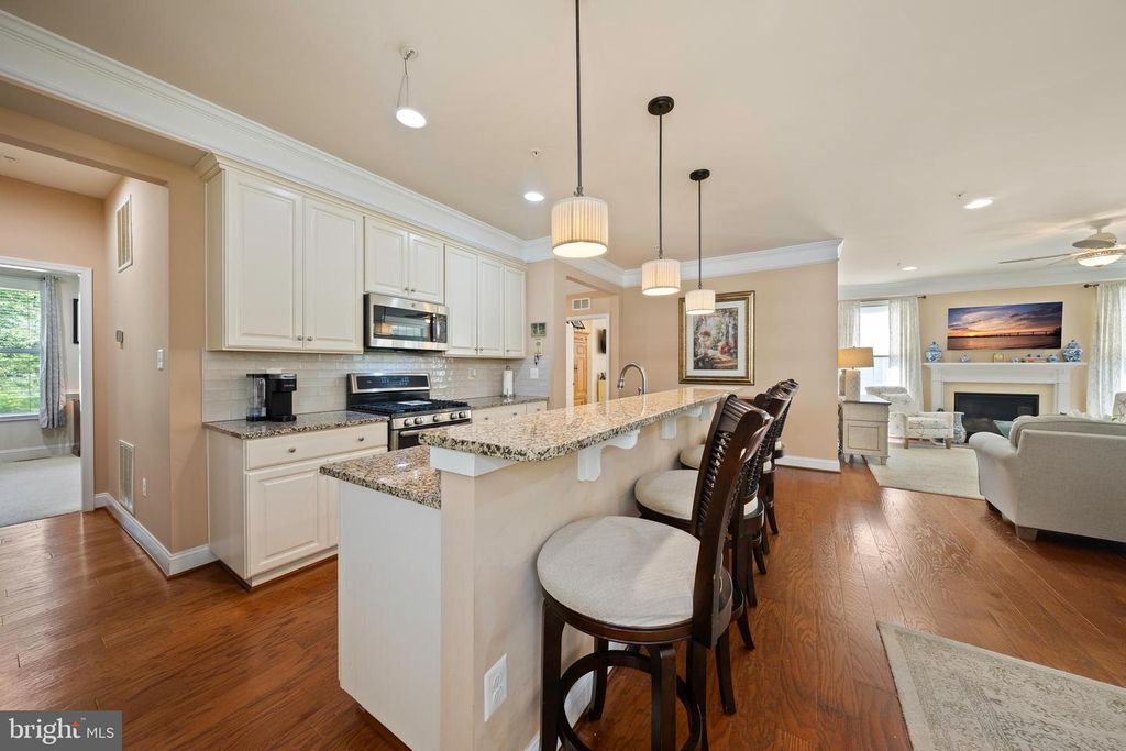 Image 12 of property listing at 13908 VICTORY LN, Solomons, MD 20688