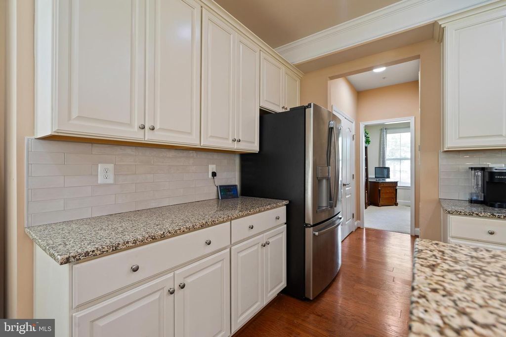 Image 24 of property listing at 13908 VICTORY LN, Solomons, MD 20688