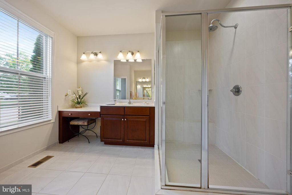 Image 30 of property listing at 13908 VICTORY LN, Solomons, MD 20688