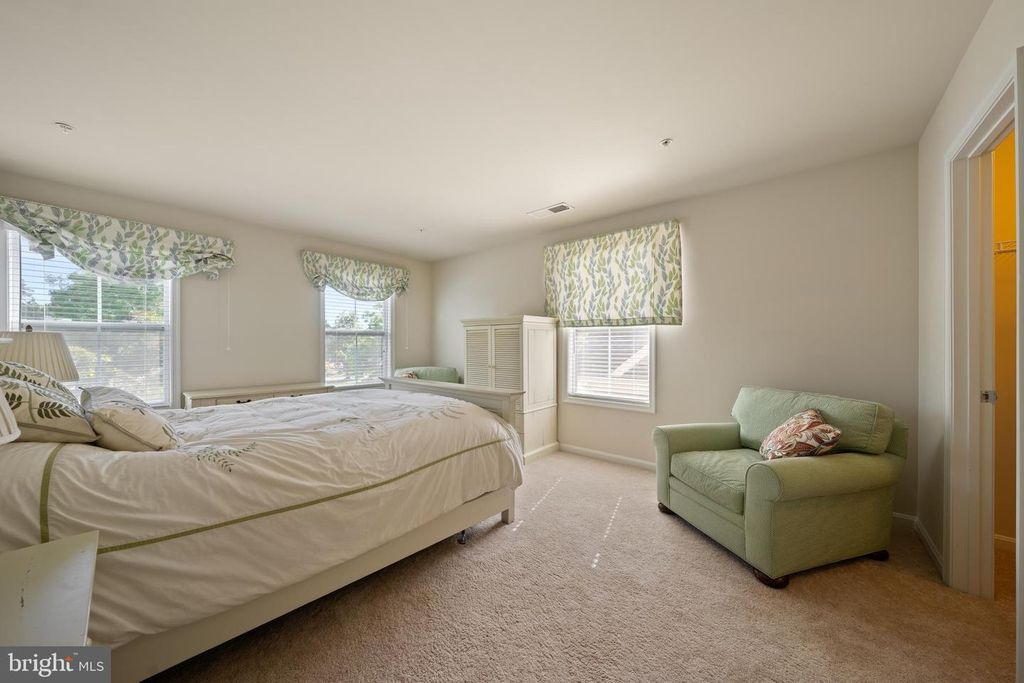 Image 40 of property listing at 13908 VICTORY LN, Solomons, MD 20688