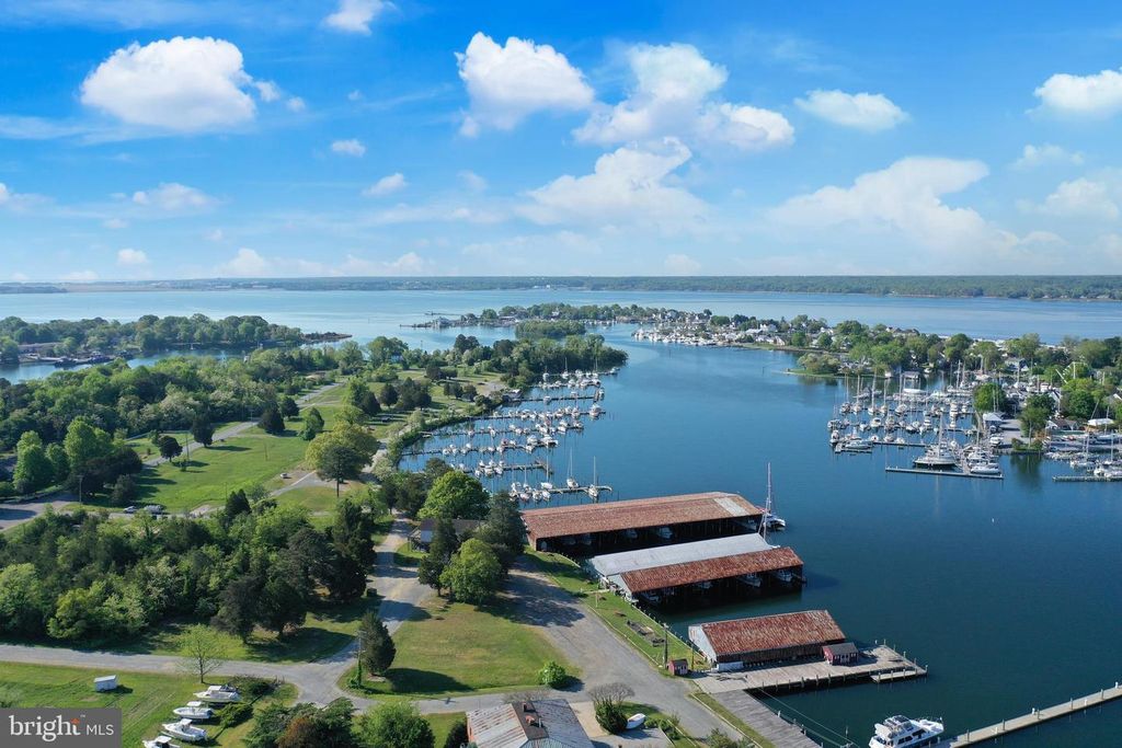 Image 60 of property listing at 13908 VICTORY LN, Solomons, MD 20688