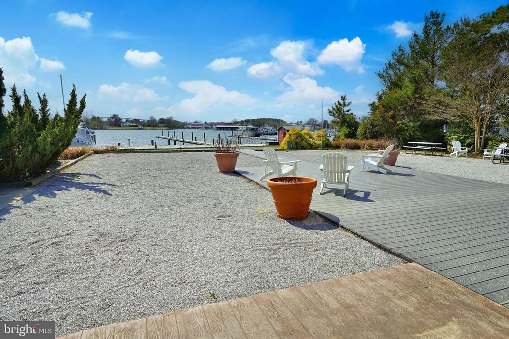 Image 62 of property listing at 13908 VICTORY LN, Solomons, MD 20688