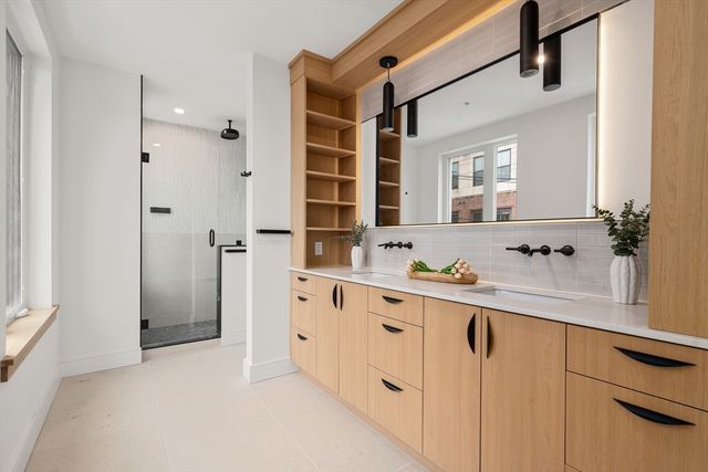 58 Kent U301, Brookline, MA 02445