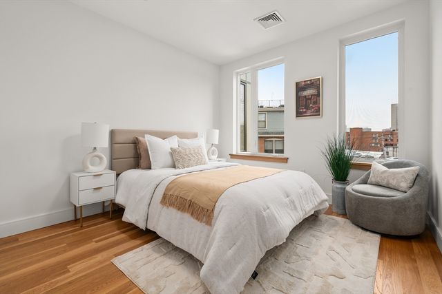 58 Kent U301, Brookline, MA 02445