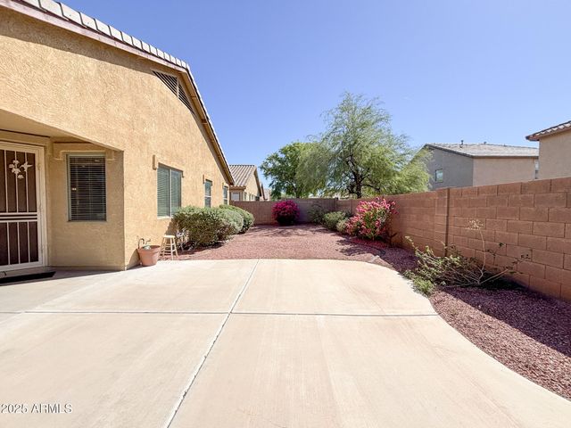 8567 W BROWN Street, Peoria, AZ 85345