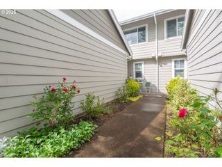 14217 Sw BARROWS Rd, Beaverton, OR 97007