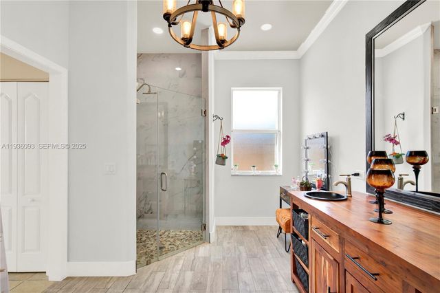 8916 SW 213th St, Cutler Bay, FL 33189