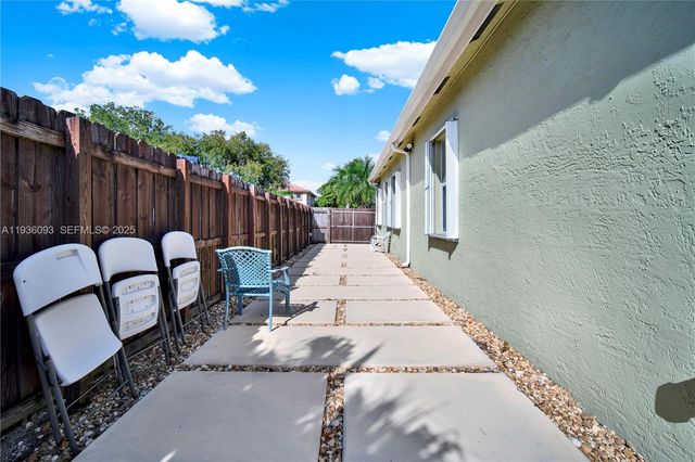 8916 SW 213th St, Cutler Bay, FL 33189