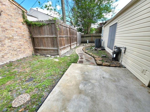 12017 Champion Forest Drive, Houston, TX 77066