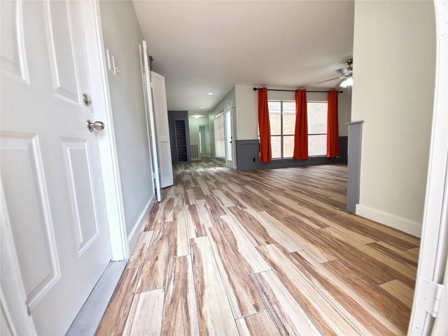 12017 Champion Forest Drive, Houston, TX 77066