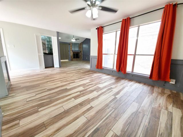 12017 Champion Forest Drive, Houston, TX 77066