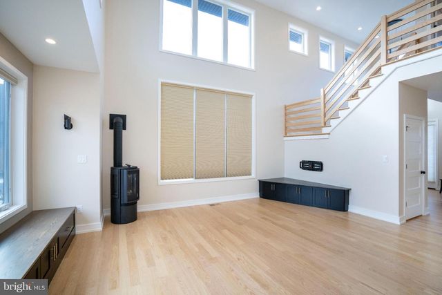 390 TROUT RD, State College, PA 16801