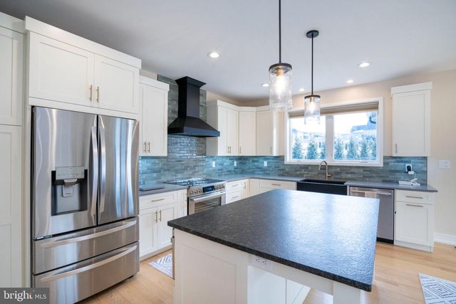 390 TROUT RD, State College, PA 16801