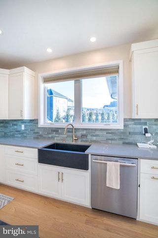 390 TROUT RD, State College, PA 16801