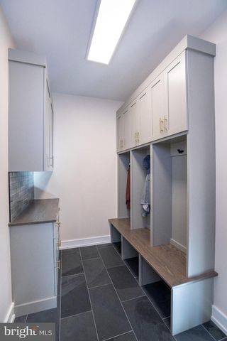 390 TROUT RD, State College, PA 16801