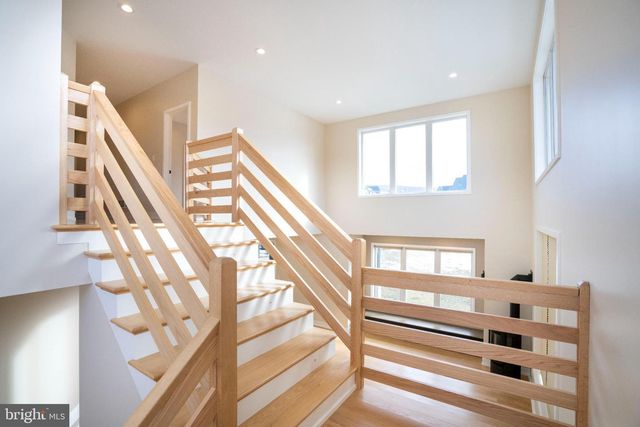 390 TROUT RD, State College, PA 16801